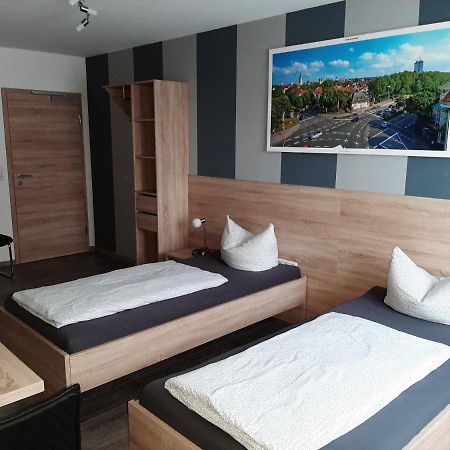 Haus Roseneck-Pension Am Stadtrand Borchen Екстериор снимка
